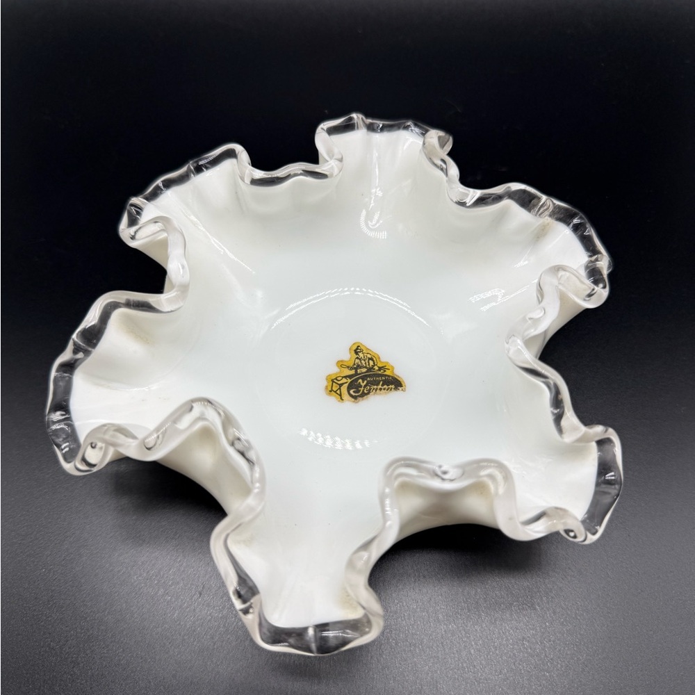 Fenton Silver Crest Milk Glass Ruffle Edge Bowl With Original Sticker